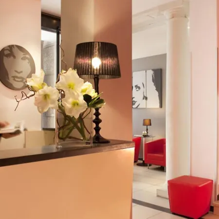 Hotell Villathena 3*