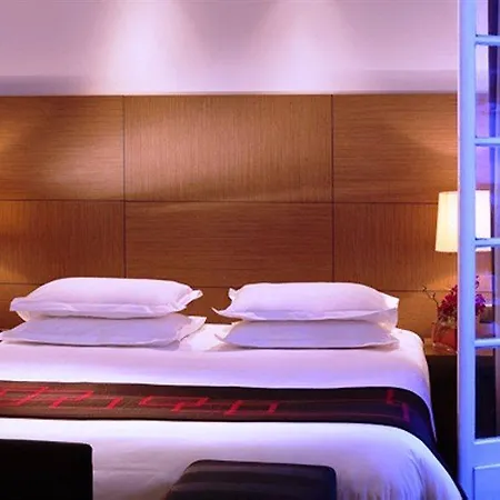 Hotell Villathena Paris