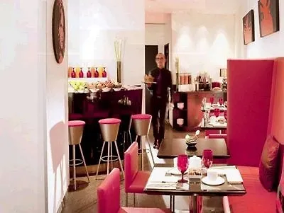 Hotell Villathena Paris