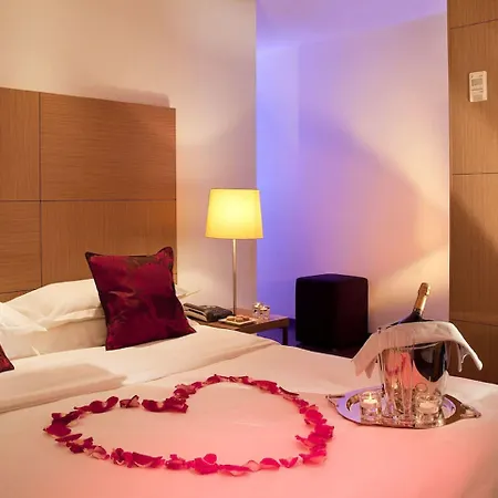 Lazare Nomade Hotel