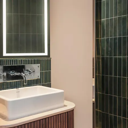 Lazare Nomade Hotel