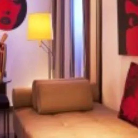 فيلاثينا فندق باريس