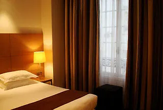 Lazare Nomade Szálloda 3*