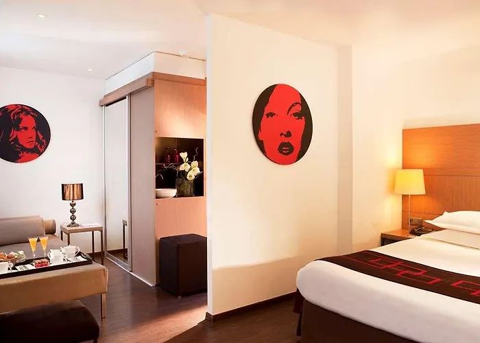 Отель Villathena