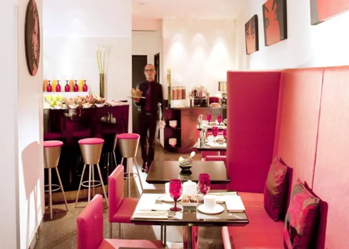 Отель Villathena Париж