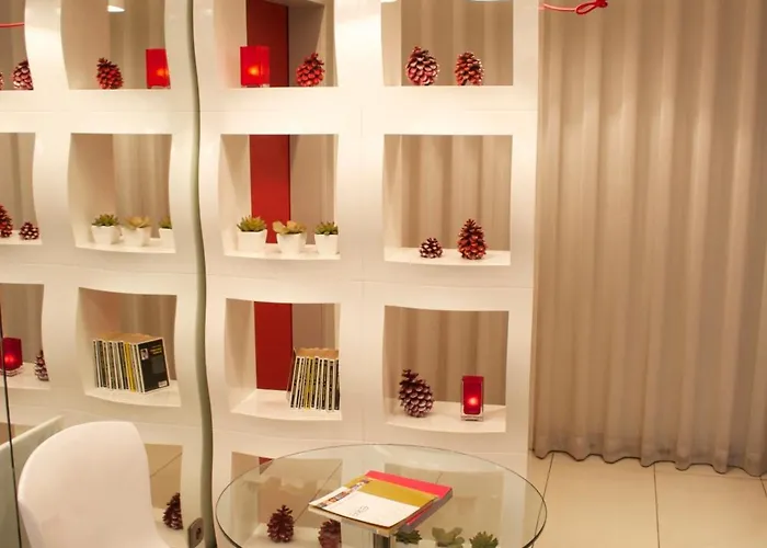 Отель Villathena 3*