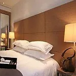 Отель Villathena 3*
