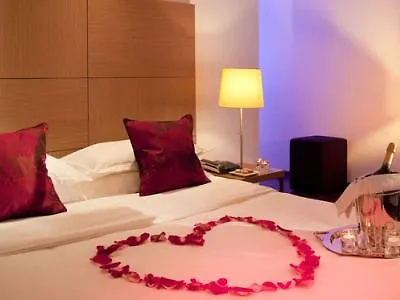 ホテル ヴィラターナ パリ