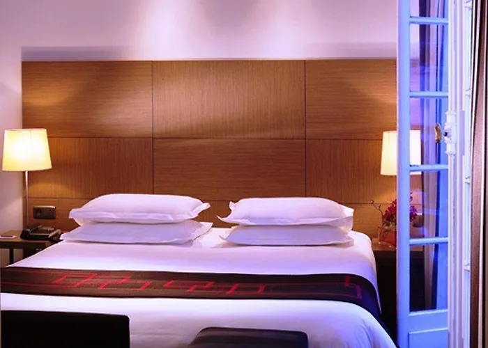 ホテル ヴィラターナ パリ